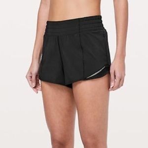 Lululemon high rise hotty hot shorts sz 4
